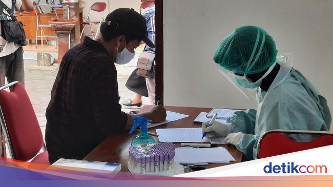 Cegah COVID-19 di Pengungsian, Relawan Gunung Merapi Ikut Rapid Test