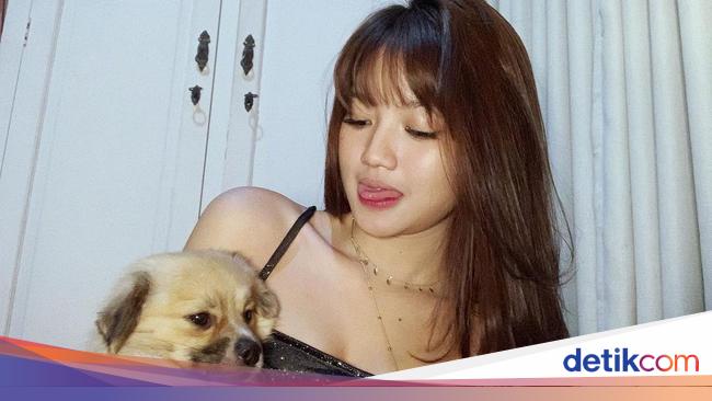 Potret Menggemaskan Mirriam Eka Yang Jadi Teman Duet Ariel Noah