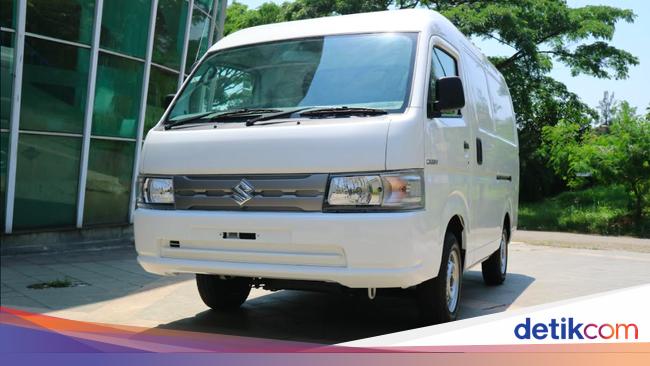 Seperti Zaman Dulu Suzuki Carry Bikin Versi Mobil Penumpang Seperti Zaman Dulu Suzuki Carry Bikin Versi Mobil Penumpang