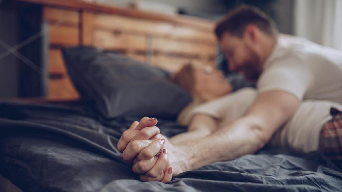 Cuaca Dingin Bikin Libido Pria Meningkat, Mitos atau Fakta? Ini Kata dr Boyke