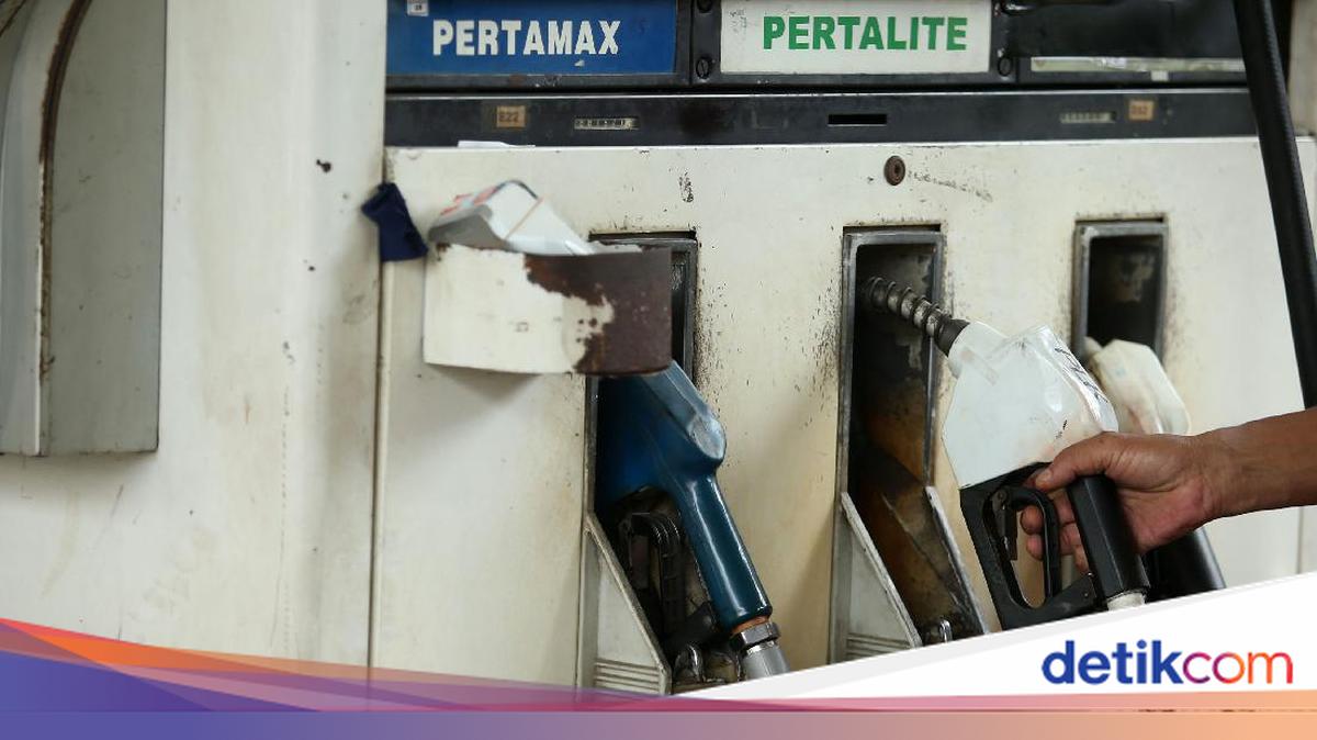 Heboh Mobil 1.400 cc ke Atas Bakal Dilarang Isi Pertalite, Ternyata Hoax!