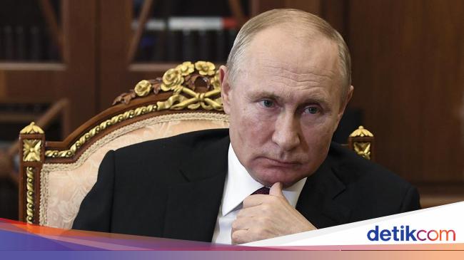 Putin Bagi-bagi Uang ke Polisi dan Tentara Jelang Pemilu Parlemen - detikNews