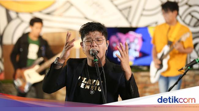 Mengenal Kangen Band Luar-Dalam di Konser Benci Tapi Kangen