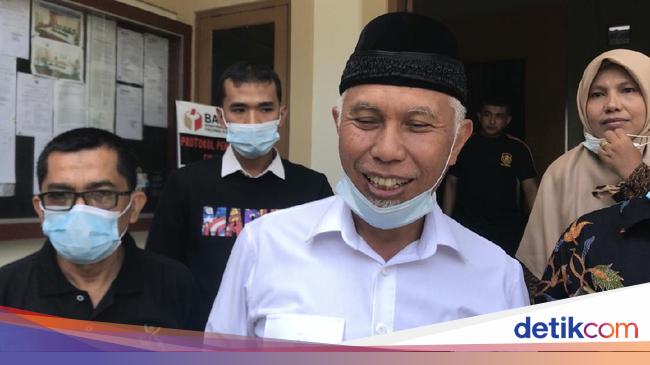 Kick to Avoid the Governor of West Sumatra About Letters Asking for Donations