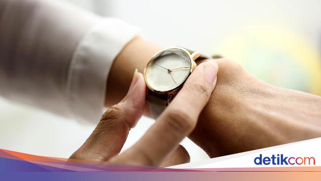Akibat Salah Duga, Jam Tangan Rp 775 Juta Pria Ini Dihancurkan Pihak Bandara