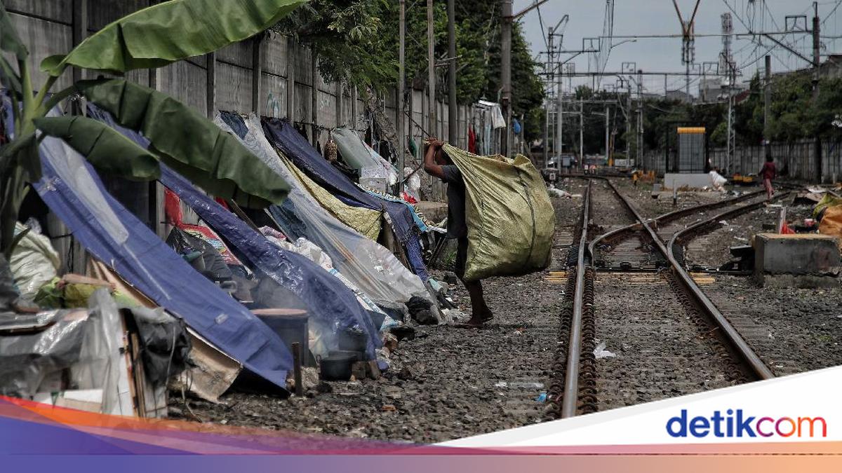 Ikuti Arahan Prabowo, Pemprov Siapkan Relokasi Sementara Warga Tepi Rel Senen