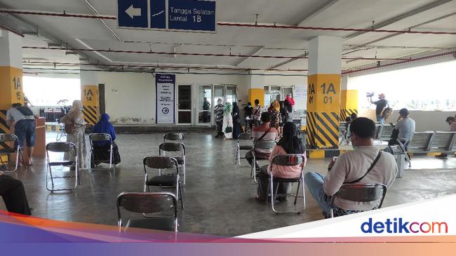 Bandara Ahmad Yani Semarang Gelar Layanan Rapid Test Antigen Bandara Ahmad Yani Semarang Gelar Layanan Rapid Test Antigen