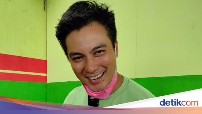 His father was vaccinated against COVID-19, Baim Wong said this