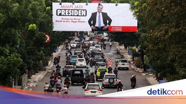 Crazy Rich Tanjung Priok Mimpi Jadi Presiden Mejeng Di Bandung
