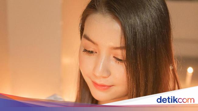 10 Potret Khin Wint Wah Terimut di Myanmar Tercantik Sedunia 10 Potret Khin Wint Wah Terimut di Myanmar Tercantik Sedunia
