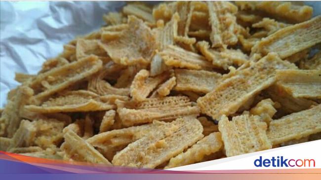 Limbah Pohon Pisang Disulap Jadi Camilan Beromzet Jutaan