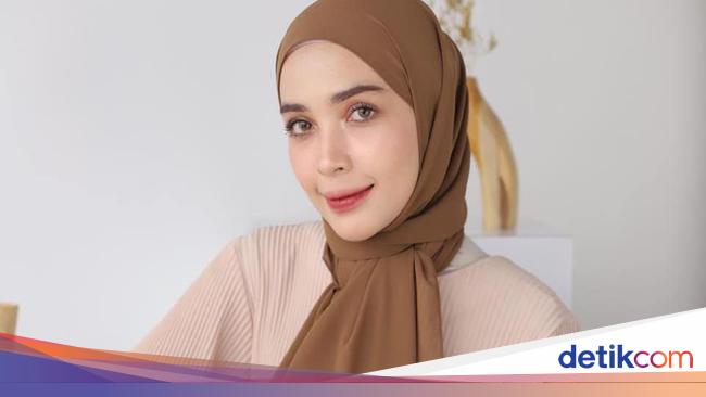 8 Merek Hijab Lokal Terbaik yang Laris Manis Sepanjang 2020