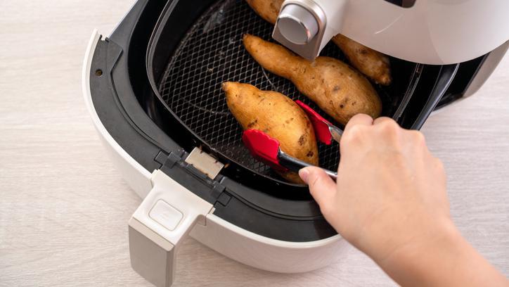 9 Tips Memasak Dengan Air Fryer Agar Masakan Sempurna - Halaman 3