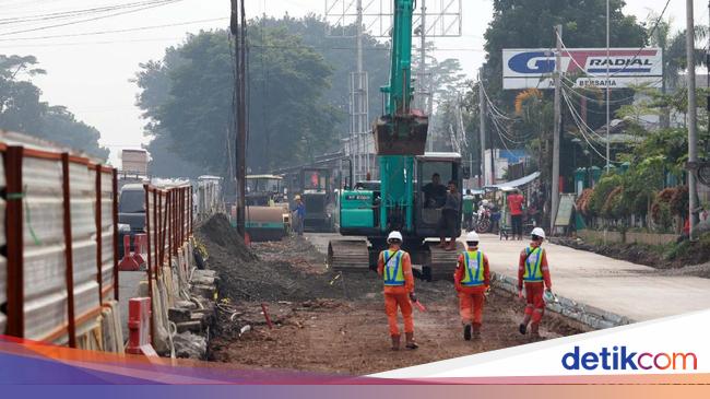 Jalan Soekarno Hatta Bandung Dilebarkan