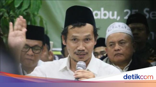Menikmati Islamnya Gus Baha