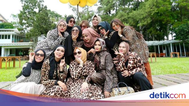 Terpopuler Sepekan: Viral Grup Arisan Ibu-ibu Sosialita Pakai Baju Macan