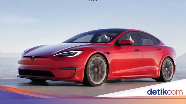 Fitur Autopilot Tesla Makan Korban, Pemotor Tewas