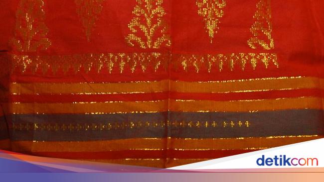 Warna Warni Songket Riau