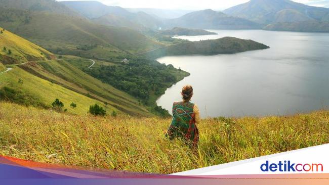 Bukit Holbug, Menikmati Keindahan Toba dari Ketinggian