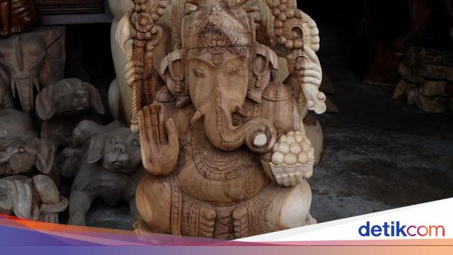 Menengok Desa Penghasil Kerajinan Ukiran Kayu Jepara Menengok Desa Penghasil Kerajinan Ukiran Kayu Jepara