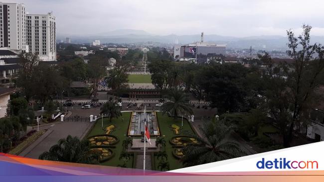 Menyusuri Ruang Bawah Tanah Monumen Juang Bandung