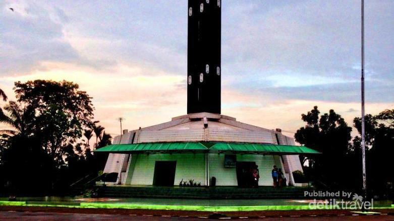 Tugu Khatulistiwa, Ikon Utama Pontianak