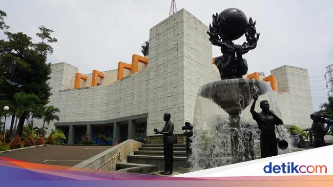 Intip Alat Komunikasi Dari Masa Ke Masa Di Museum Penerangan