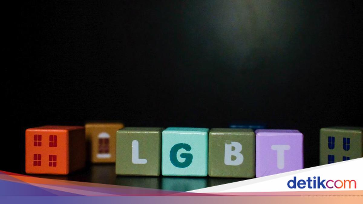 VIRAL PRIA DIDUGA LGBT JADI PRAJURIT, TNI AD BANTAH