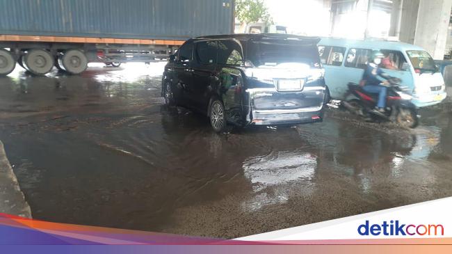 Masih Ada Genangan di Jalan Martadinata, Pekerjaan Kolam Olakan Tinggal 20%