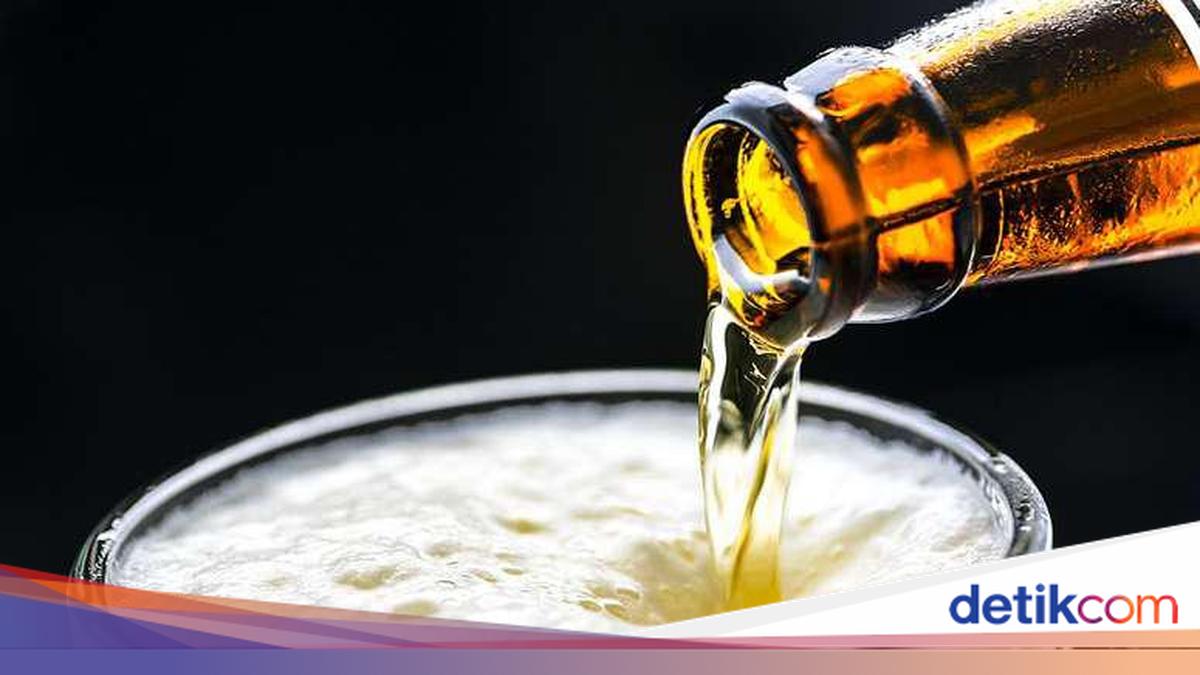 Yalangoch qizlarning qornida yotgan fotosuratlari Mata Hari 2 porno