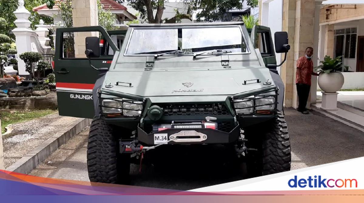 Ini Perbedaan Rantis MV2 4x4 dengan Maung 4x4 Bikinan Pindad