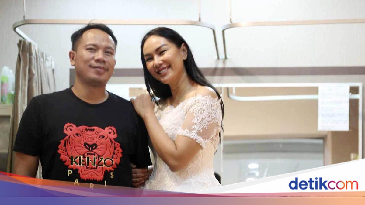 5 Artis Nikah Siri Berujung Cerai