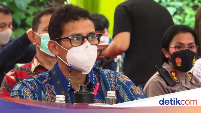 Sandiaga Tak Sekadar Survive Di Tengah Pandemi Tapi Jadi Pemenang<script async src=