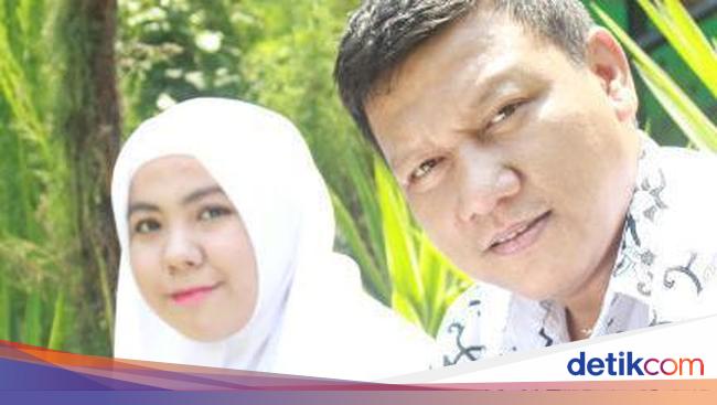 Cerita Lengkap Guru Menikahi Muridnya yang Viral, Beda Usia 18 Tahun