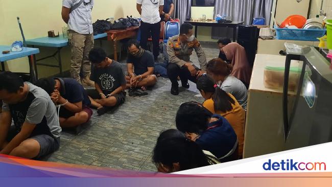 Polisi Gerebek Tempat Judi Togel Online Di Jambi, 13 Orang Diamankan