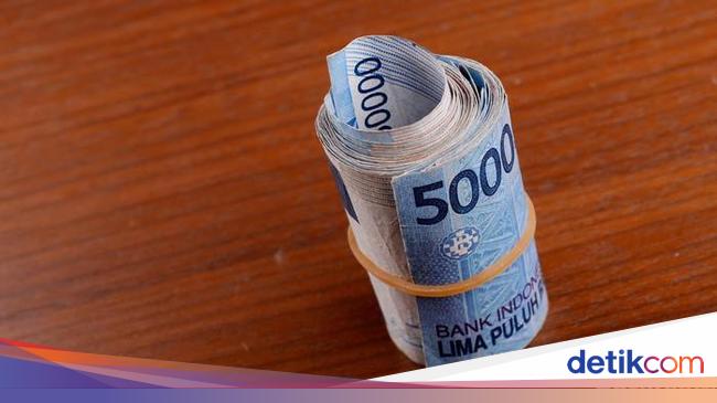 Dibayar Rp 50 Ribu Saat Kerja di Hari Libur, Mahasiswa Gugat UU ke MK