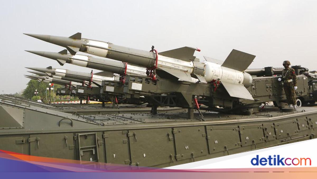 Serangan Udara Junta Myanmar Tewaskan 17 Warga Sipil di Pasar Rakhine