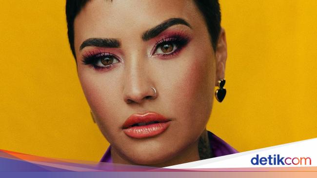 So Non-Binary, Demi Lovato Wants To Be Called With Female Pronouns Again