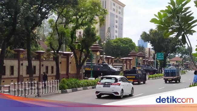 Pengamanan Mabes Polri Diperketat Usai Diserang Barracuda Disiagakan