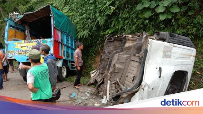Kontainer Tabrak Truk dan Mobil di Jalan Purworejo ...
