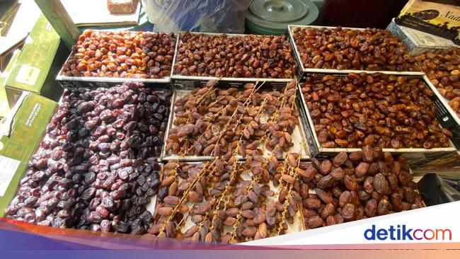 Suasana Pasar Kurma di Tanah Abang Ada Kurma Ajwa Rp 300 Suasana Pasar Kurma di Tanah Abang Ada Kurma Ajwa Rp 300