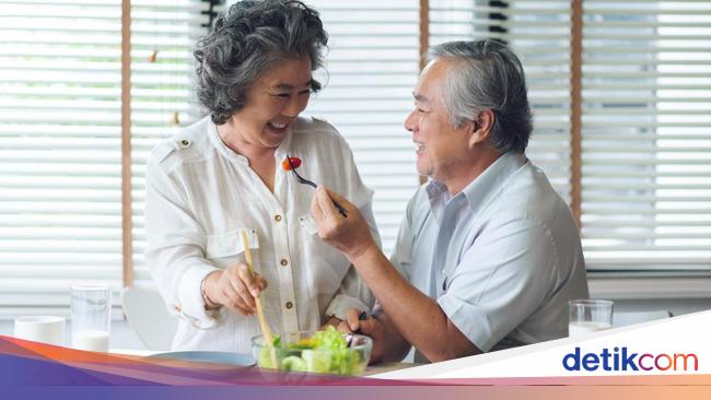 Ini Dia 10 Makanan Terbaik Buat Usia 50-an, Fisik Dijamin Bugar!