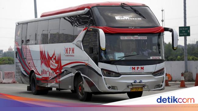 Hari Raya Idul Fitri 2021 Ini Informasi Tentang Libur Cuti Dan Mudik<script async src=