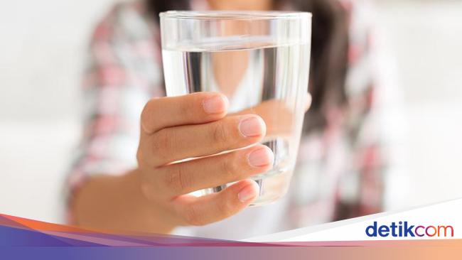 5 Tips Agar Tak Cepat Haus Saat Puasa