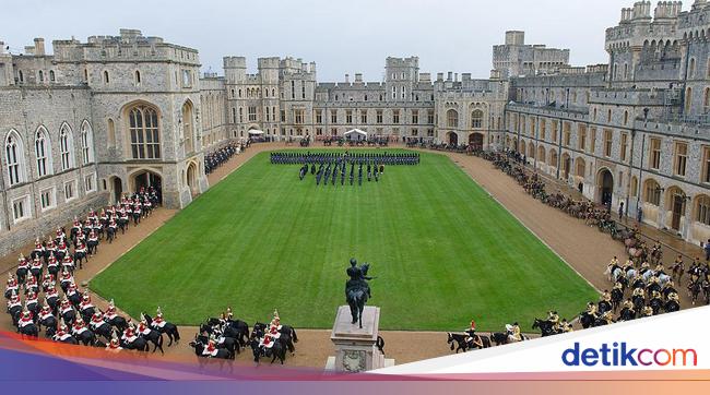 Windsor Castle, the largest inhabited castle in the world