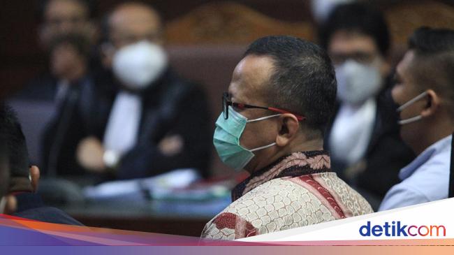 Supreme Court overturns illegal issue of holiday package prizes behind circumcision, Edhy Prabowo’s verdict