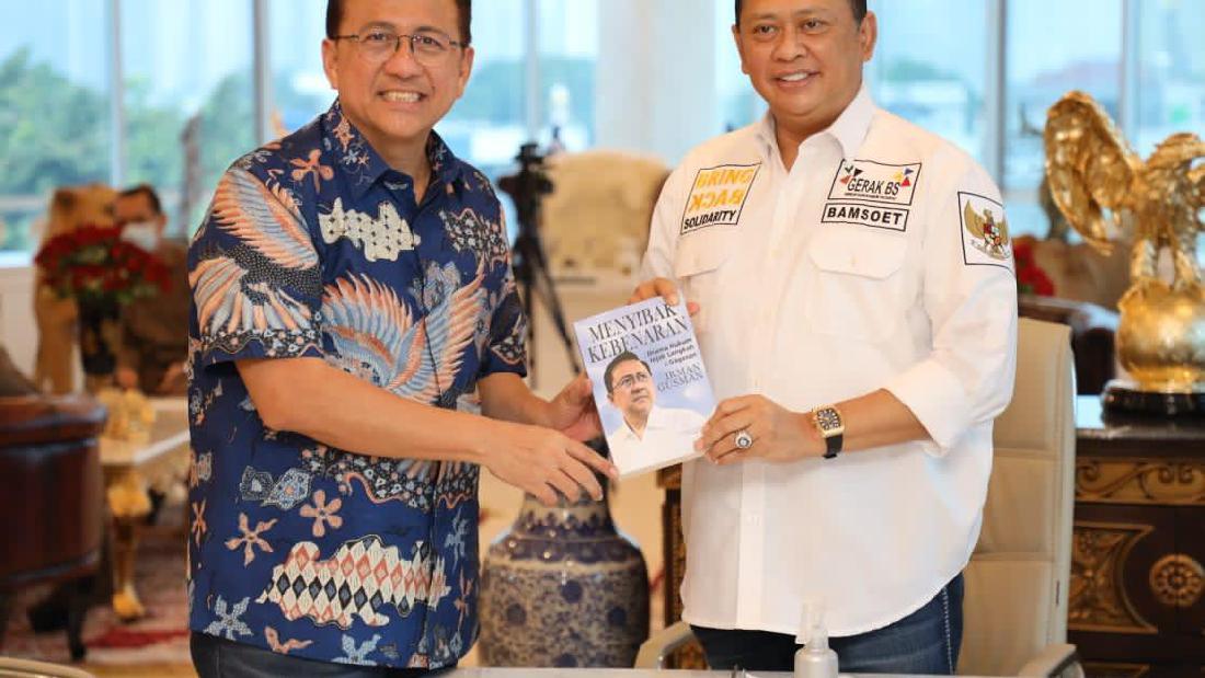 Bamsoet Terima Buku Irman Gusman Soal 'Perselingkuhan' Hukum-Politik