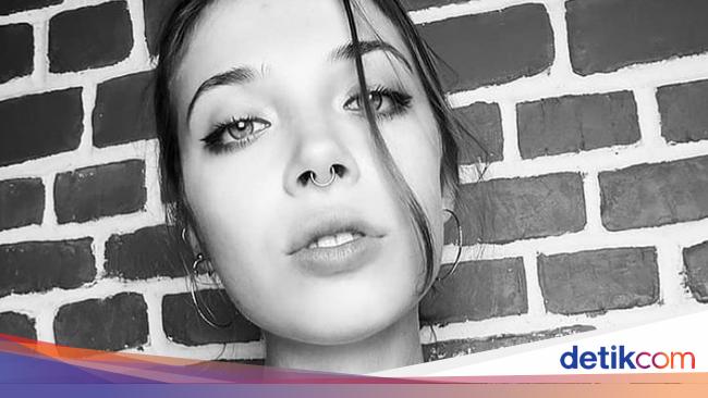 Foto: Model Rusia Bikin Video Mesum di Gunung Batur Bali, Kini Jadi Buronan