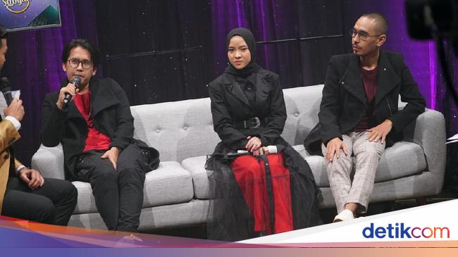 Relaxed Answer Ayus and Nissa Sabyan Asked about Polygamy So Spotlight