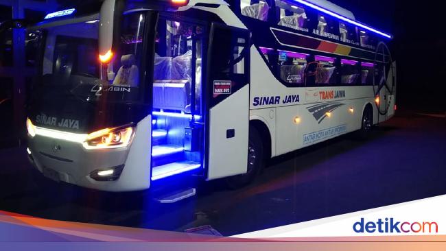 po sinar jaya punya sleeper bus baru andalkan bodi laksana dan sasis mercy